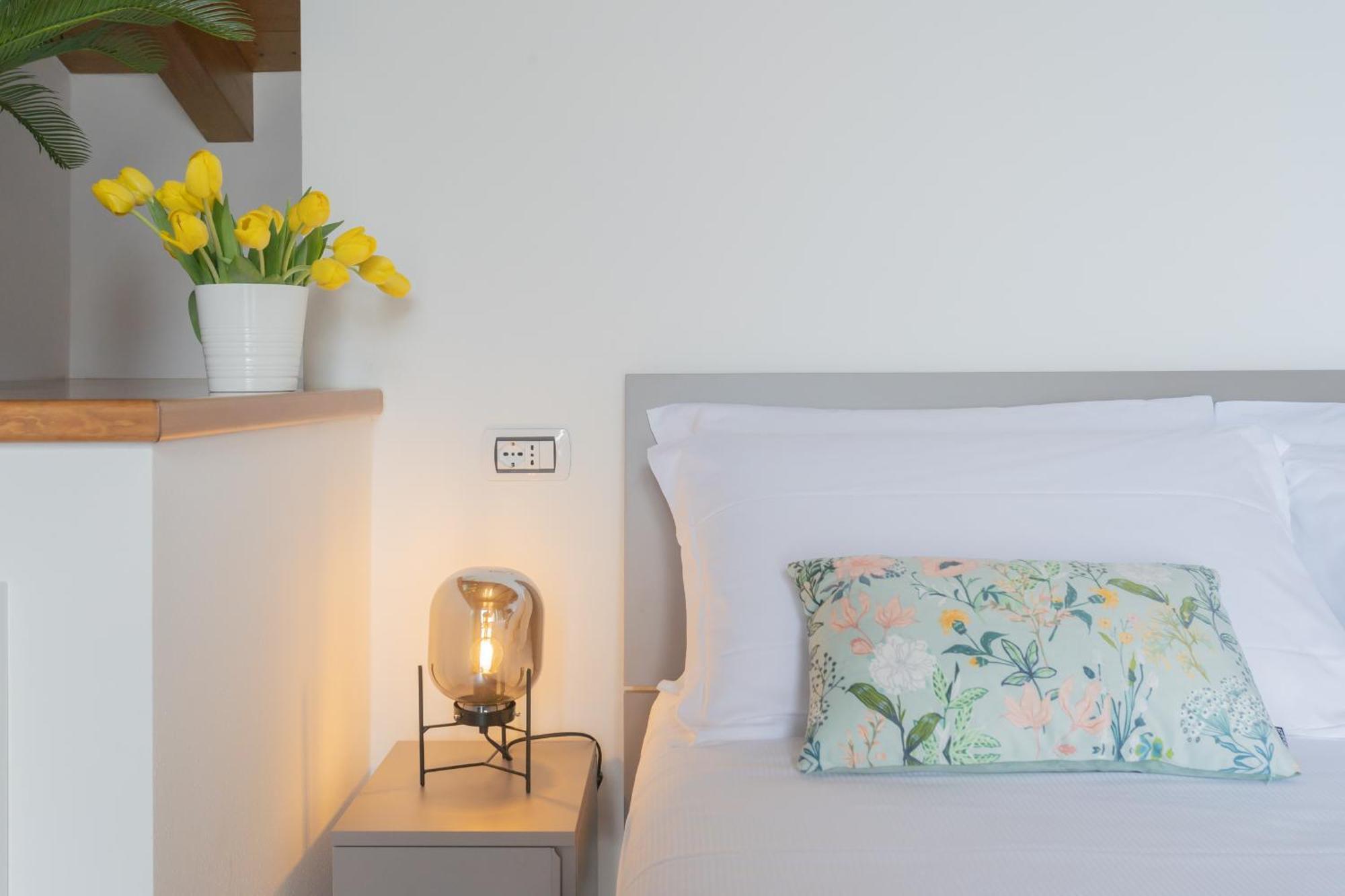 Dream Lake Apartments Lake View - Private Beach By Rent All Como ليتْسّينو المظهر الخارجي الصورة